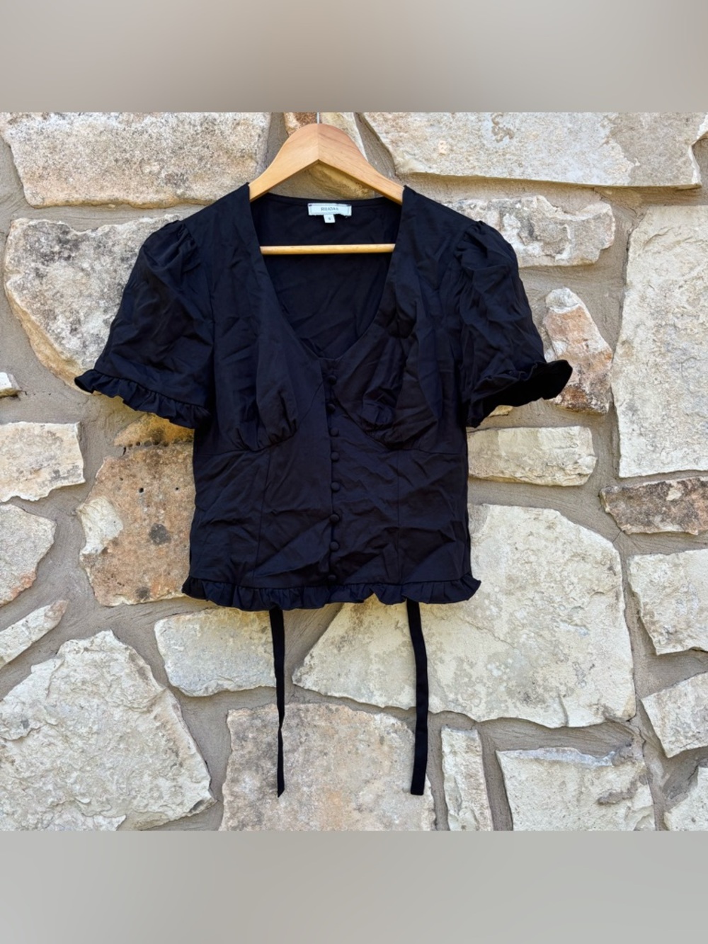 Rihoas short-sleeve black blouse size small